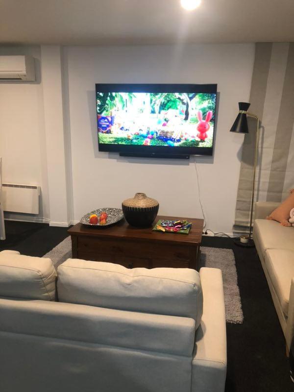 Comfortable Inner City Living Christchurch Esterno foto